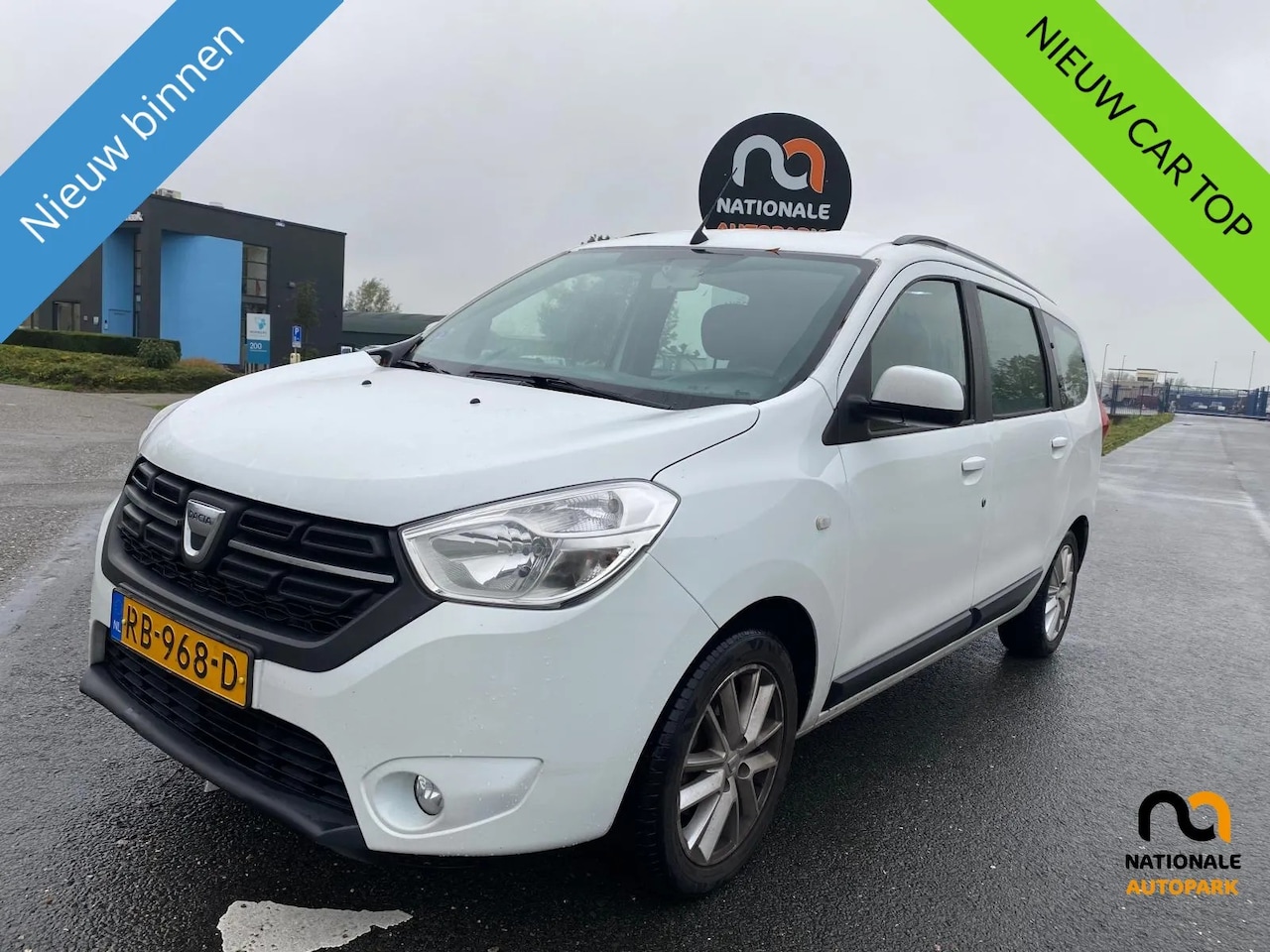 Dacia Lodgy - 2017 * 1.2 BENZINE LPG TCe Lauréate 7p. * EURO 6 * 204.DKM !! - AutoWereld.nl