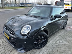 MINI Cooper - 1.5 C 2024 John Cooper Works M SPORT PANO LEER NAP LUXE