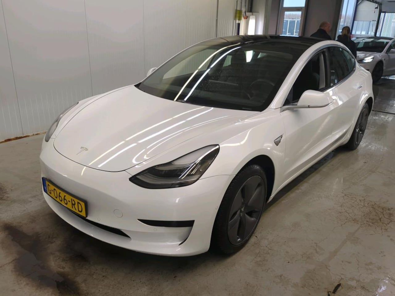 Tesla Model 3 - Standard RWD Plus [ AUTOPILOT+60 kWh+PREMIUM AUDIO ] - AutoWereld.nl