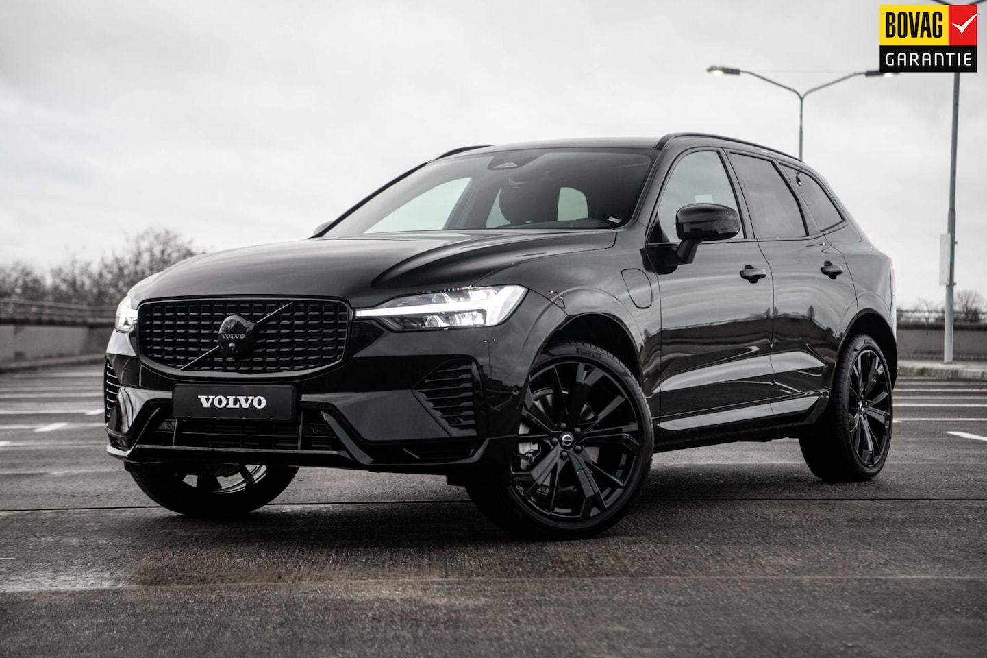 Volvo XC60 - 2.0 T6 Plug-in hybrid AWD Black Edition | Nieuw | - AutoWereld.nl