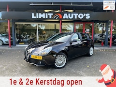 Alfa Romeo Giulietta - 1.4 T Distinctive/Airco/Stoel.verw/Elek.Ramen/Lmv/Apk