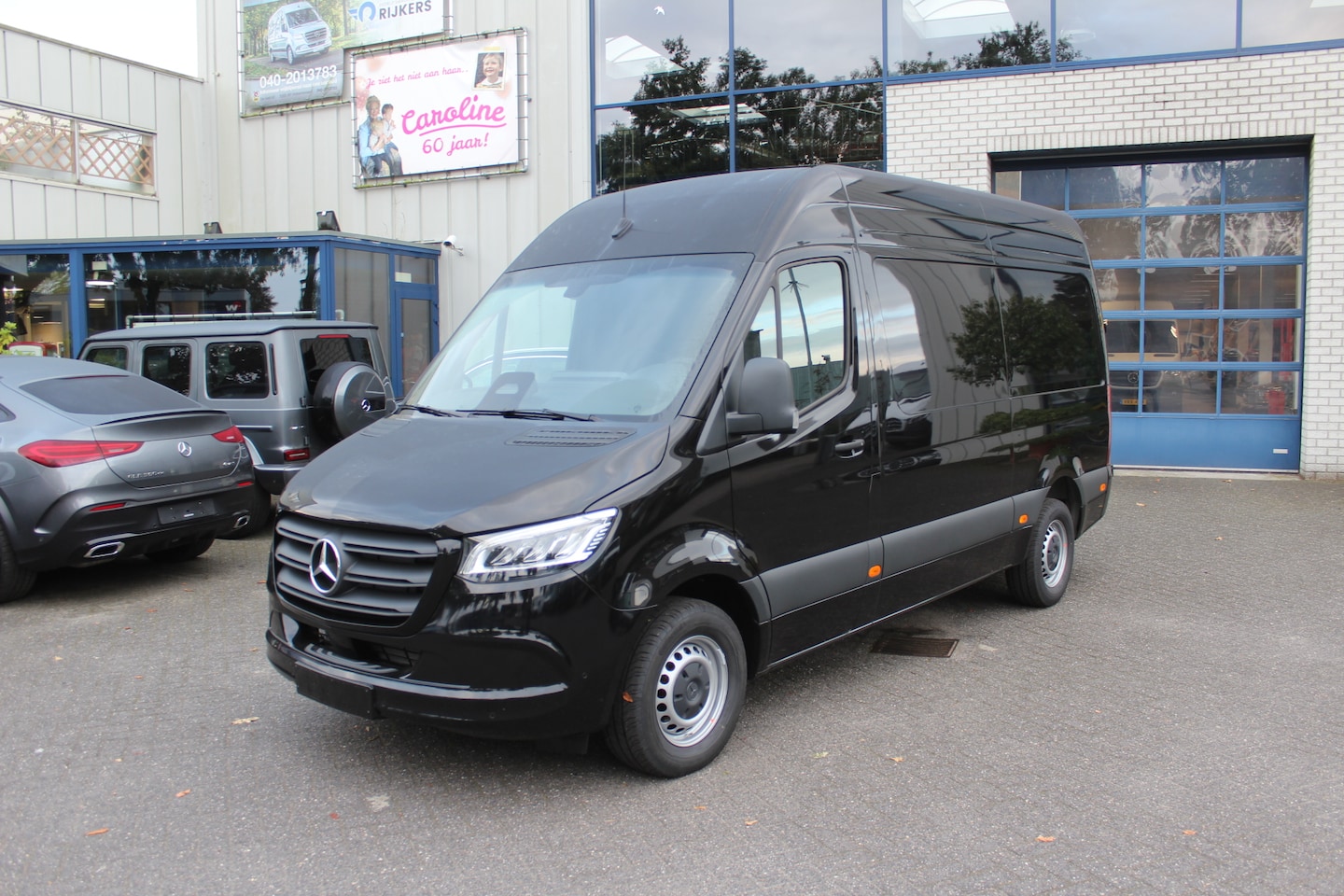 Mercedes-Benz Sprinter - 317 CDI L2H2 Pro 3500kg trekhaak, LED verlichting, Geveerde stoel - AutoWereld.nl