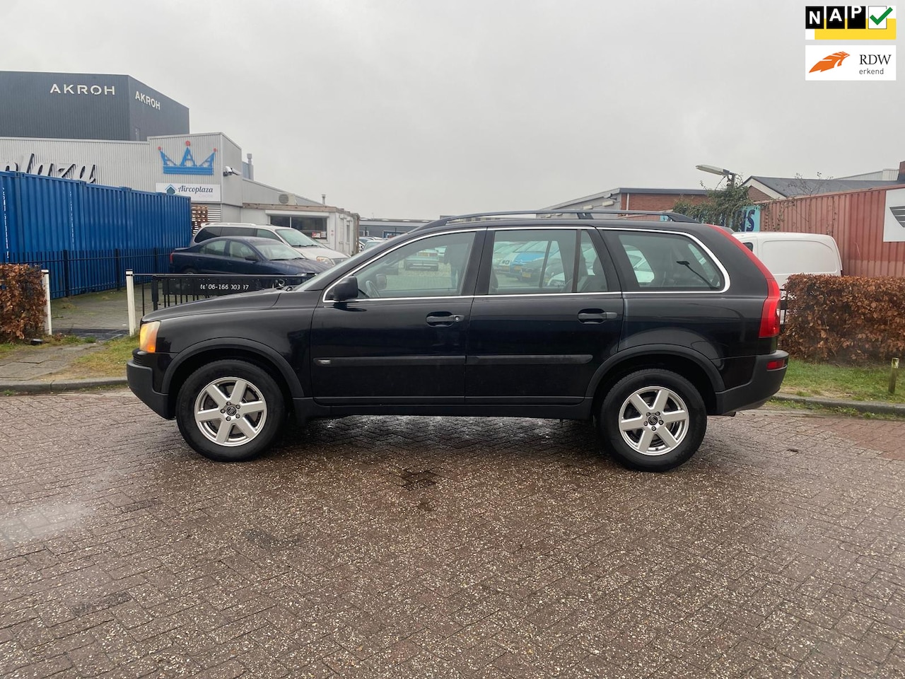 Volvo XC90 - 2.5 T Momentum/2005/CRUISE/AIRCO! - AutoWereld.nl