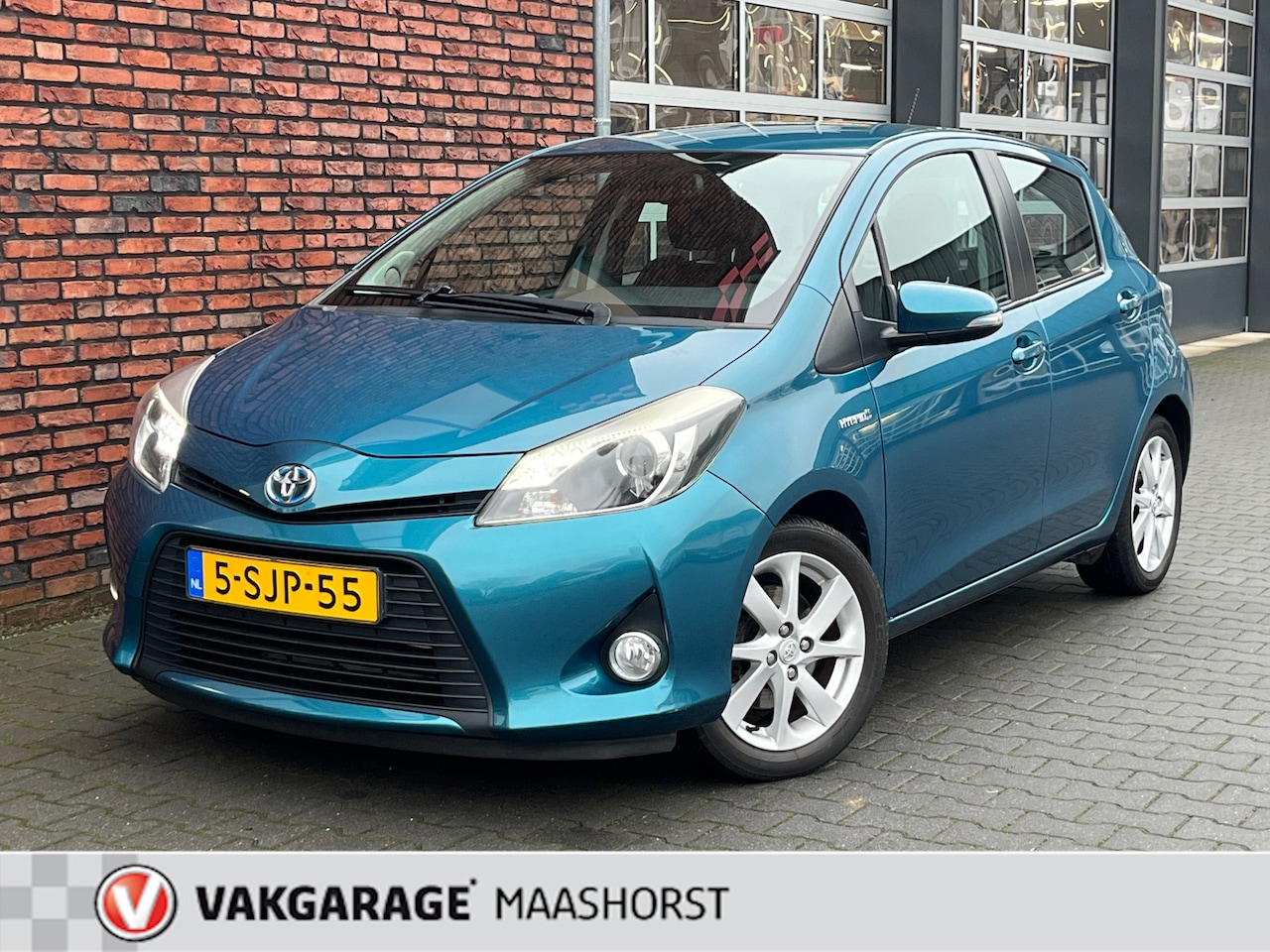 Toyota Yaris - 1.5 Full Hybrid Dynamic AchteruitrijCam./KeylessEntry&GO/LED/Clima/Airco/Bluetooth - AutoWereld.nl