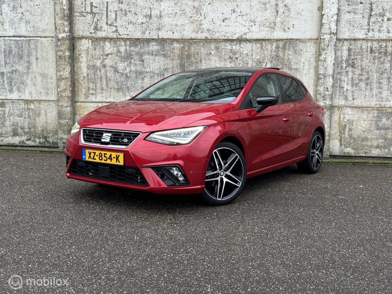 Seat Ibiza - 1.0 TSI FR/LED/Cam/Pano/ACC/Carplay/Beats! - AutoWereld.nl