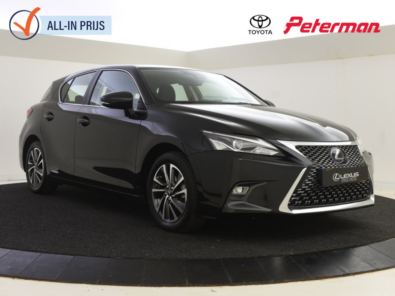 Lexus CT 200h - Ultimate Edition | Parkeersensoren voor en achter - AutoWereld.nl