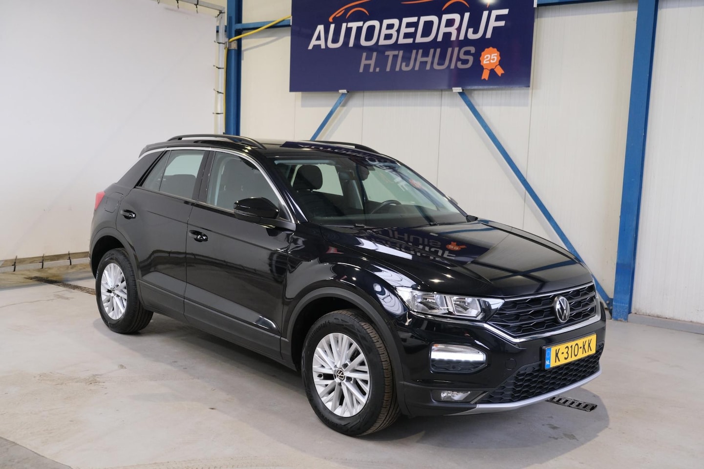 Volkswagen T-Roc - 1.0 TSI Style - N.A.P. Airco, Cruise, Navi, PDC, Trekhaak. - AutoWereld.nl