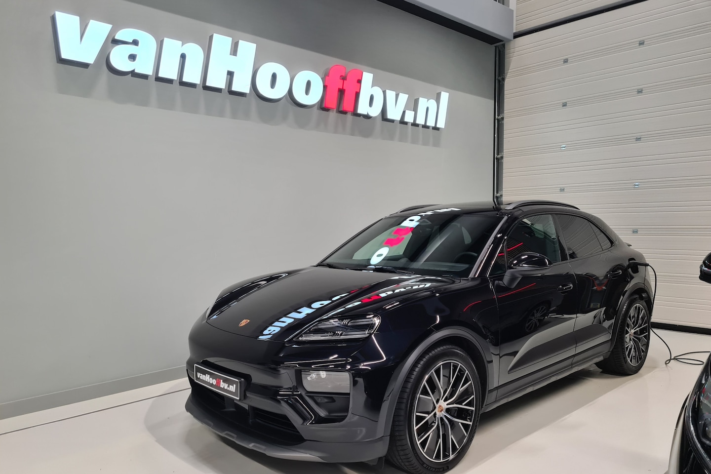 Porsche Macan - 4 -Pano-BOSE-Luchtvering-Achterassturing - AutoWereld.nl