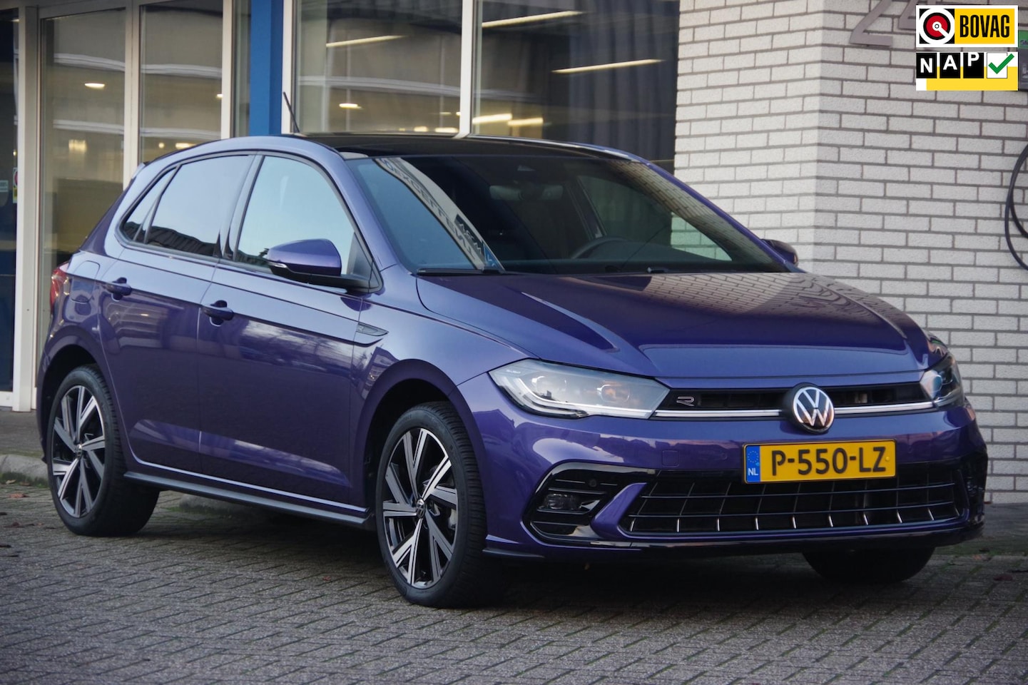 Volkswagen Polo - 1.0 TSI R-Line AUTOMAAT Panoramadak IQ.Light Facelift - AutoWereld.nl