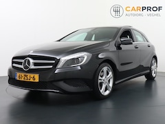 Mercedes-Benz A-klasse - 200 Ambition Panoramadak Navigatie Leder + stoelverwarming Led verlichting Urban