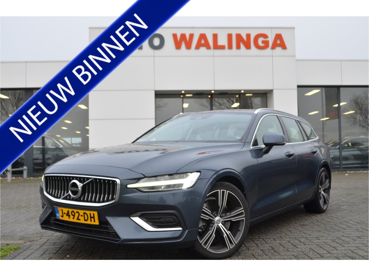 Volvo V60 - 2.0 T5 Inscription Pilot Assist | Memory stoel | Leer | Trekhaak wegklap | Stoelverwarming - AutoWereld.nl