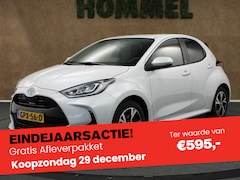 Toyota Yaris - 1.5 Hybrid Team D - PARKEERSENSOREN VOOR EN ACHTER - STUUR EN STOEL VERWARMING - ADAPTIVE