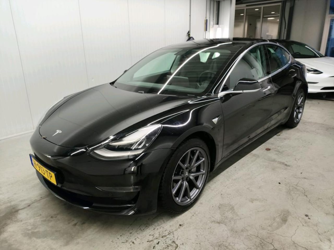 Tesla Model 3 - Long-Range AWD 351pk 75 kWh [ AUTOPILOT+620KM WLTP+PREMIUM AUDIO ] - AutoWereld.nl