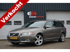 Volvo V70 - 2.5T Momentum | XENON | TREKHAAK | CLIMA |