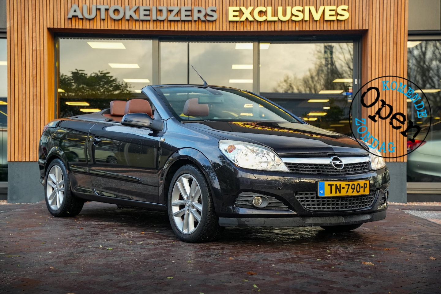 Opel Astra TwinTop - 1.6 Enjoy Airco Cruise 17"LM PDC Trekhaak - AutoWereld.nl