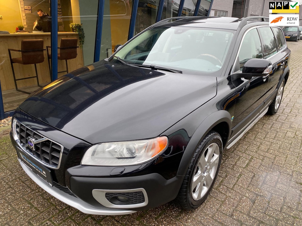 Volvo XC70 - 3.0 T6 Summum 285PK Automaat LEER / SUNROOF / NAVI - AutoWereld.nl