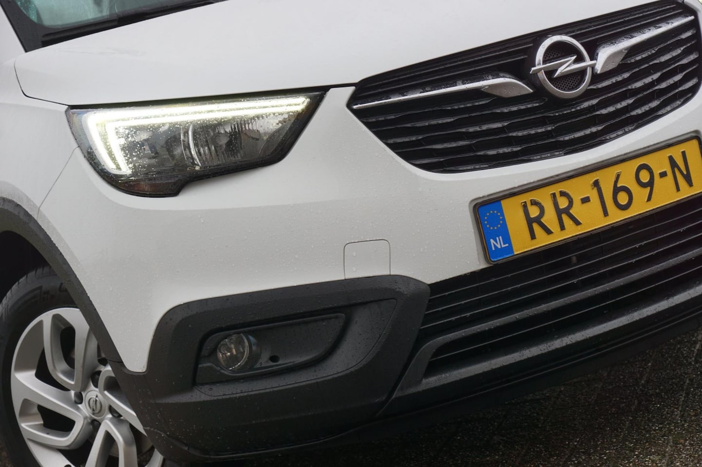 Opel Crossland X - 1.2 Turbo 110pk Edition Plus - Summit White - Carplay/LMV/Trkhk - AutoWereld.nl