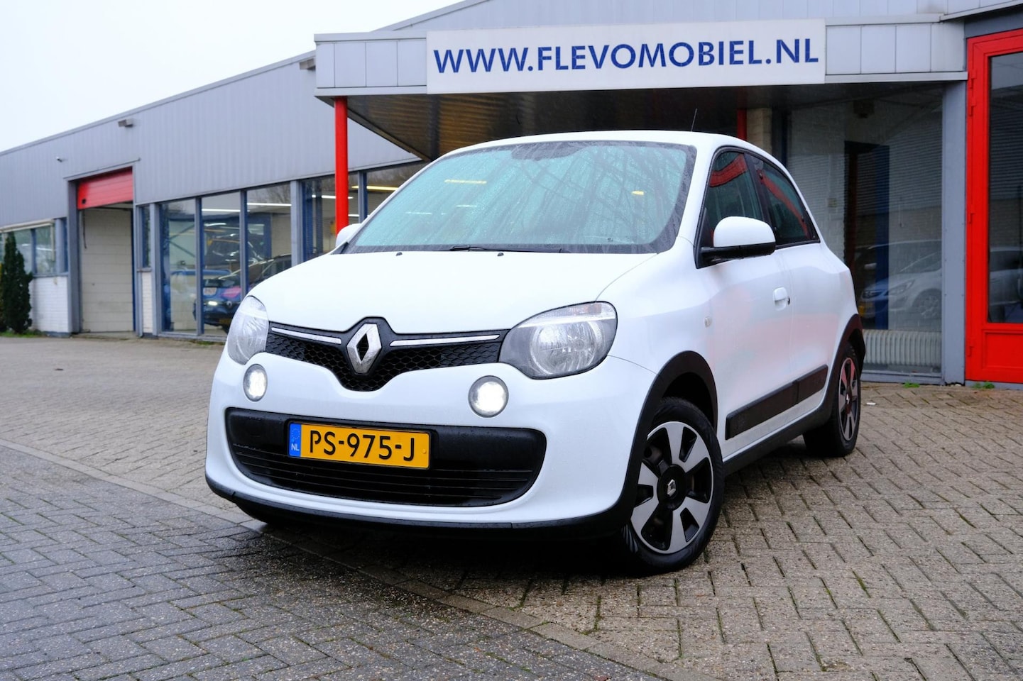 Renault Twingo - 1.0 SCe Collection Navi|Cam|DAB|Airco - AutoWereld.nl