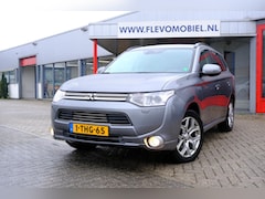 Mitsubishi Outlander - 2.0 PHEV Instyle+ Aut. Xenon|Pano|Leder|Navi|Cam