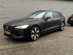 Volvo V60 - 2.0 T8 Plug-in hybrid AWD Ultra Dark