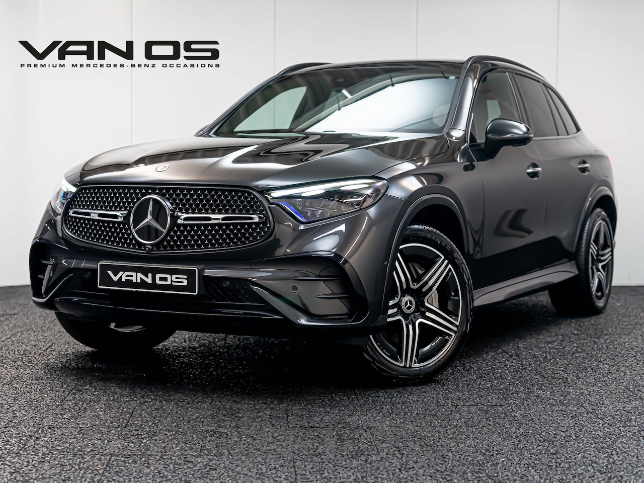 Mercedes-Benz GLC-klasse - GLC 300e 4MATIC AMG Line | NIGHT | Nappa | Achteras sturing - AutoWereld.nl