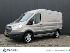 Ford Transit - 350 2.2 TDCI 155pk RWD L2H2 Trend | 2800kg trekgewicht | Navigatie | Trekhaak | Camera