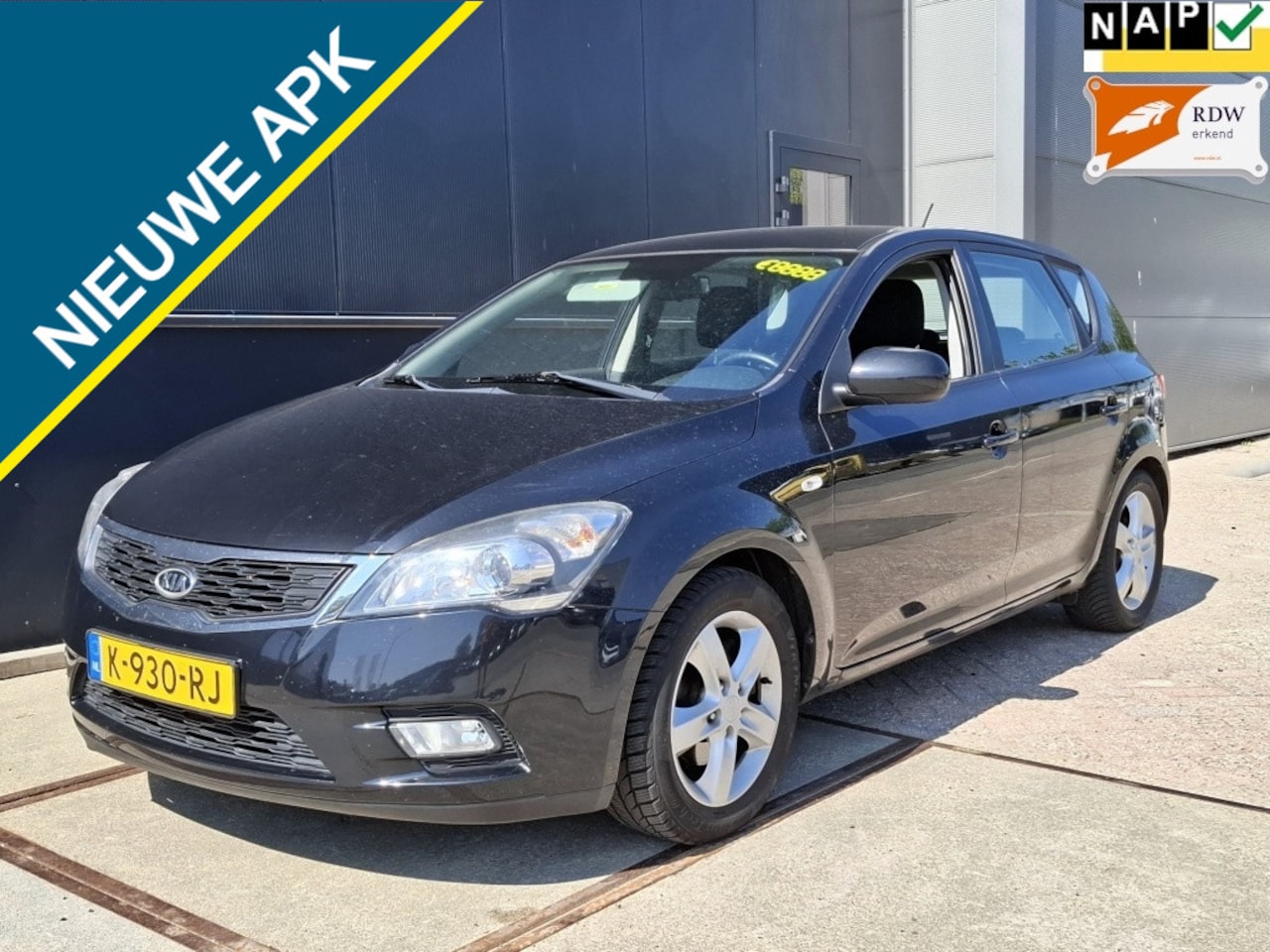 Kia Cee'd - 1.4 CVVT X-tra 5-Drs Airco/Navi/ Nw APK - AutoWereld.nl