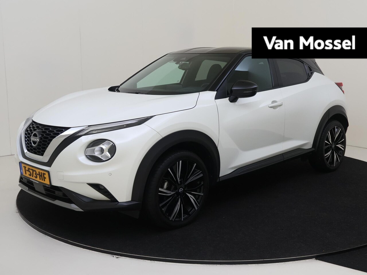 Nissan Juke - 1.0 DIG-T N-Design | Camera | PDC voor+achter | Climate Control | Full-Map Navigatie | App - AutoWereld.nl