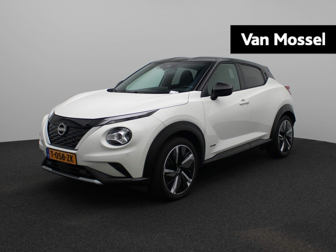 Nissan Juke - 1.6 Hybrid N-Design 143pk | Automaat | Navigatie | Achteruitrijcamera | Half-Leder | Parke - AutoWereld.nl