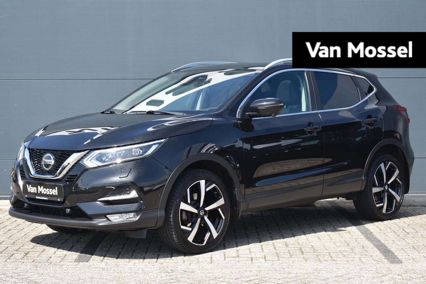 Nissan Qashqai - 1.2 Tekna 115pk | Navigatie | Half Leder | Panoramadak | Climate Control | 360 Camera | St - AutoWereld.nl