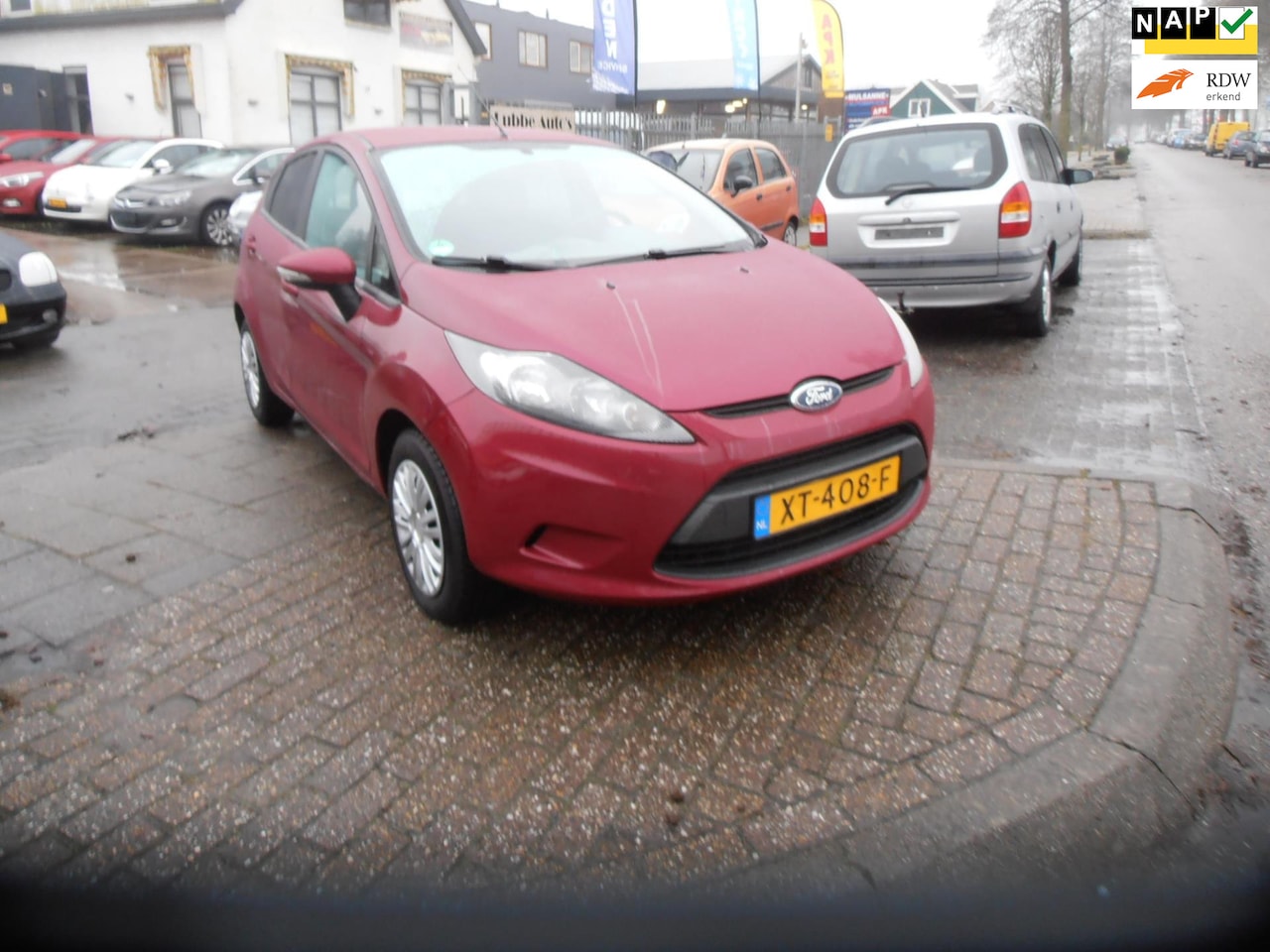 Ford Fiesta - 1.4 Trend autom airco 5drs nap apk - AutoWereld.nl