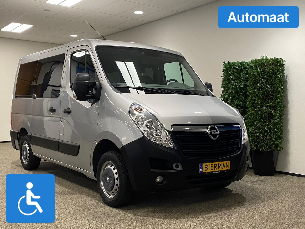 Opel Movano - L1H1 Automaat Rolstoelbus - AutoWereld.nl