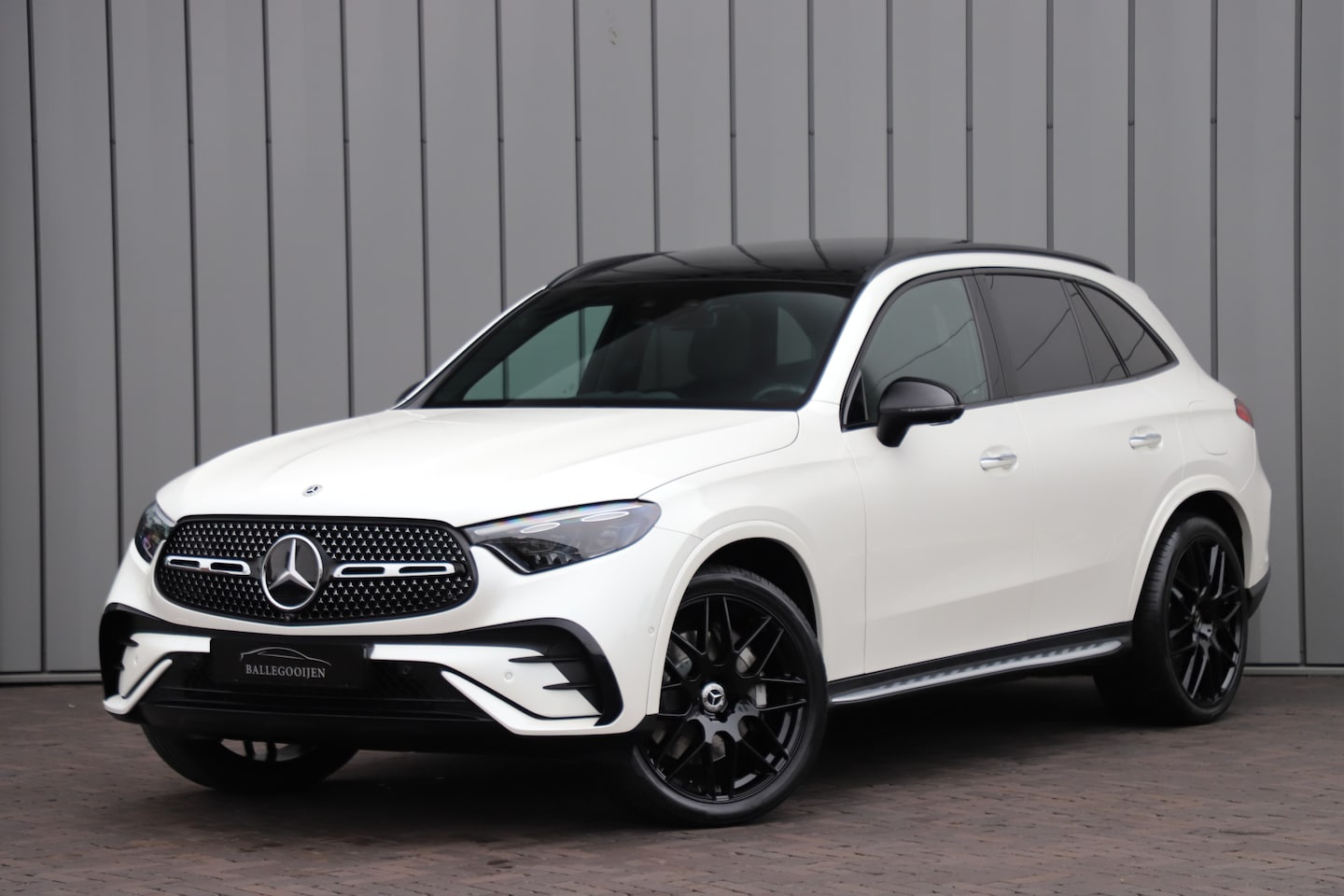 Mercedes-Benz GLC-klasse - 400e AMG 4-Matic | Aut9 | 381PK | Luchtvering | 4w-sturing | Head-up | Keyles-go | Burmest - AutoWereld.nl