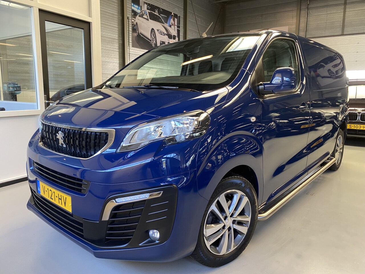 Peugeot Expert - 231S 2.0 BlueHDI 120 Premium Pack 231S 2.0 BlueHDI 120 Premium Pack Airco, Cruise, Trekhaak - AutoWereld.nl