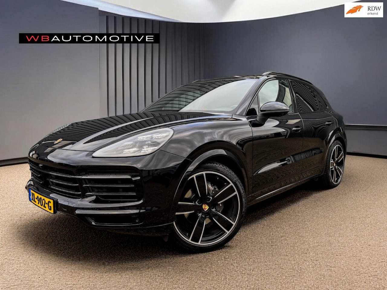 Porsche Cayenne - 3.0 SportChrono BlackPack Nightvision Adapt. Cruise 22Inch Trekhaak Rijklaar! - AutoWereld.nl