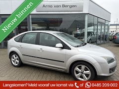 Ford Focus - 1.6-16V Futura, airco, cruisecontrol, nette auto, top onderhouden