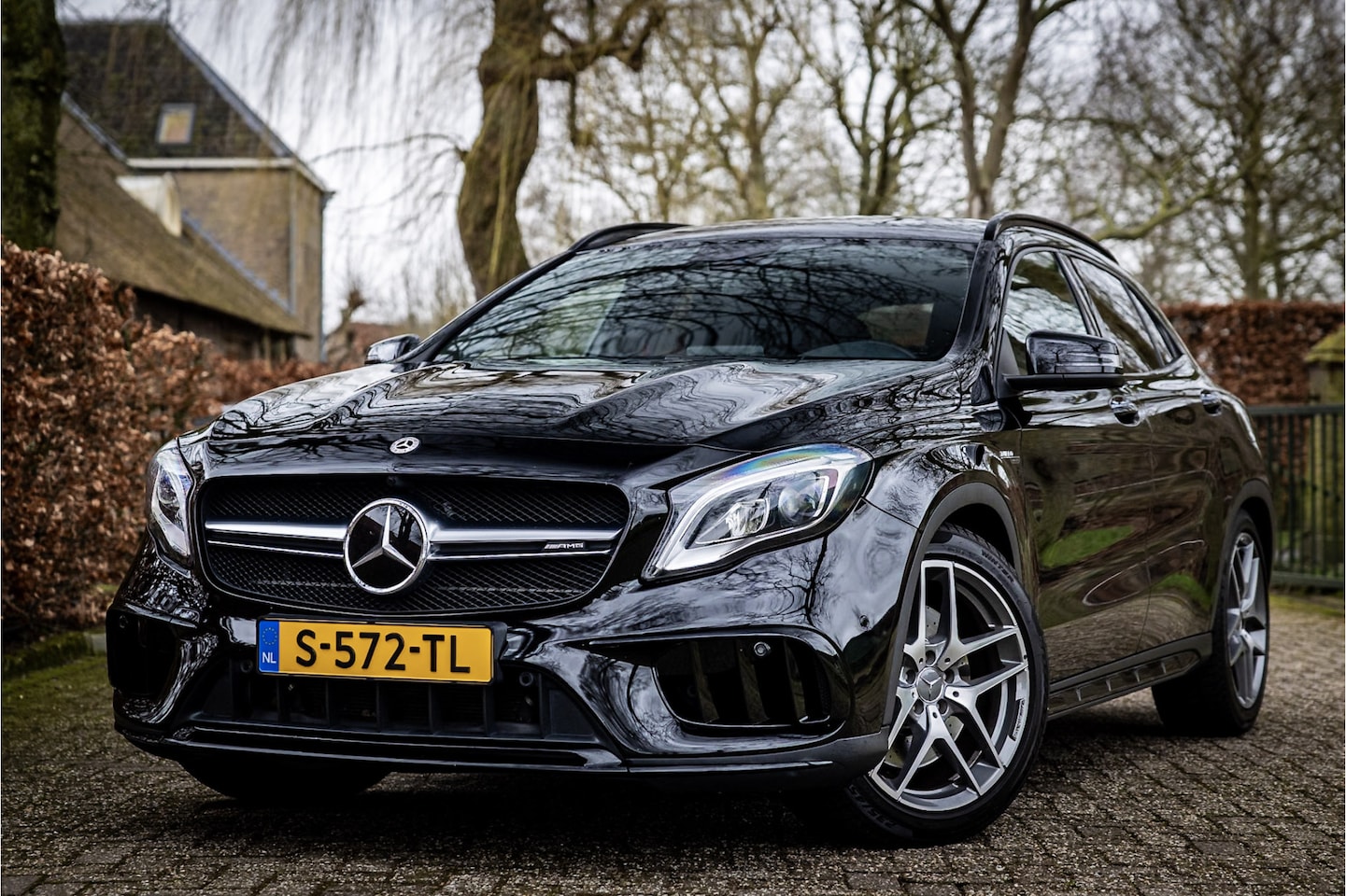 Mercedes-Benz GLA-Klasse - 45 AMG 4Matic Night Comand Distronic Plus Sportuitlaat - AutoWereld.nl