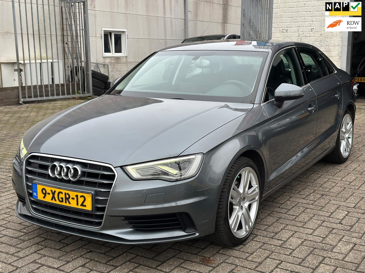 Audi A3 Limousine - 1.4 TFSI CoD Ambiente Pro Line Plus BJ:2014 Navi Leder Xenon NAP - AutoWereld.nl