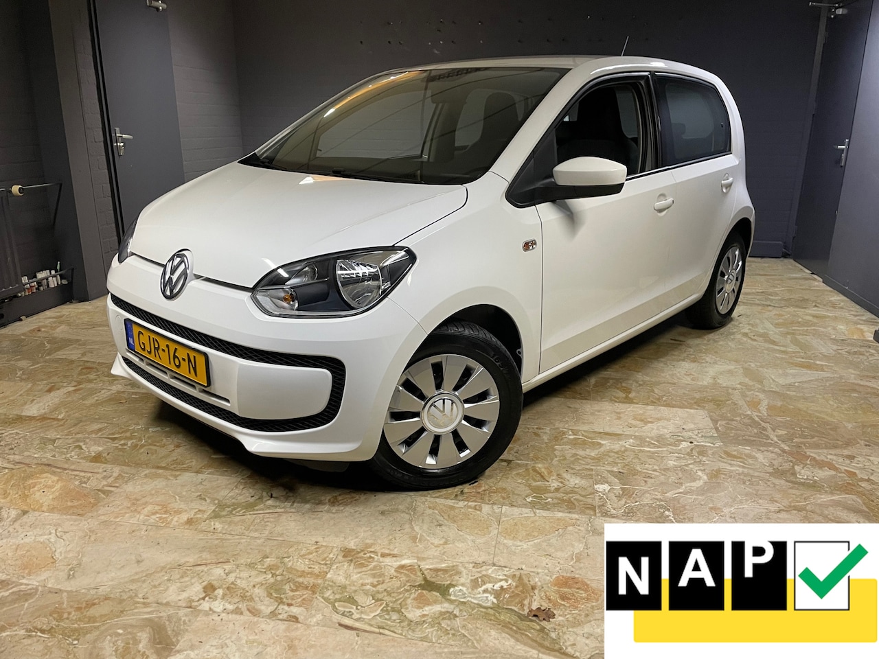 Volkswagen Up! - 1.0 BMT move up! 1.0 BMT move up! - AutoWereld.nl