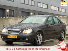 Mercedes-Benz C-klasse - 180 Elegance | Automaat | Xenon | Parkeersensoren | Dealeronderhouden | Leder elektrische