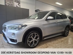 BMW X1 - XDrive20i Centennial High Executive Trekhaak / Navigatie / Parkeer Sensoren / Stoelverwarm