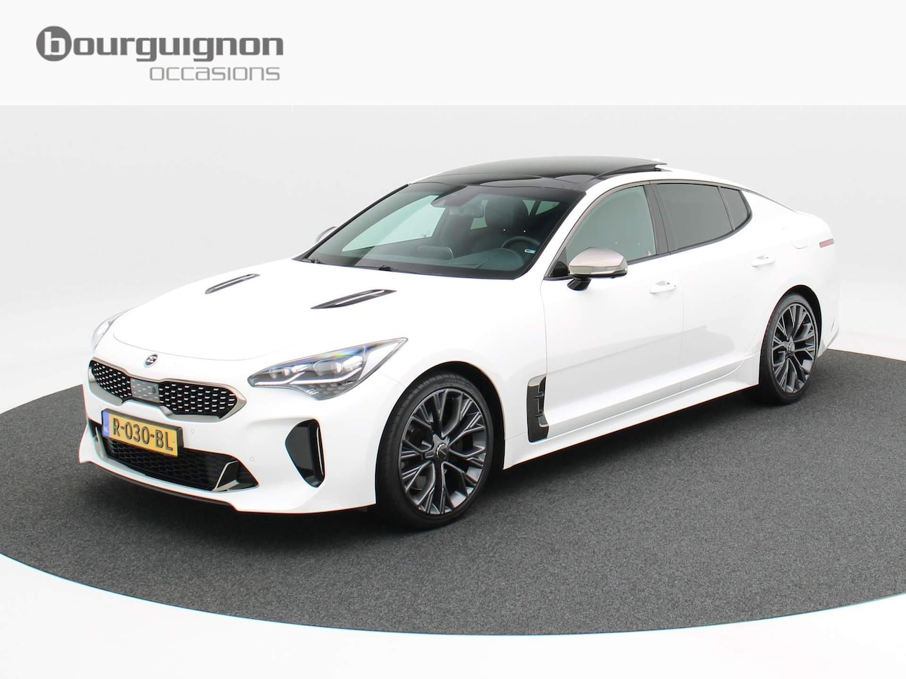 Kia Stinger - 2.0 T-GDi 255 Pk Automaat GT-Line | Rondomzichtcamera | Elektrische Stoelen | Elektrische - AutoWereld.nl