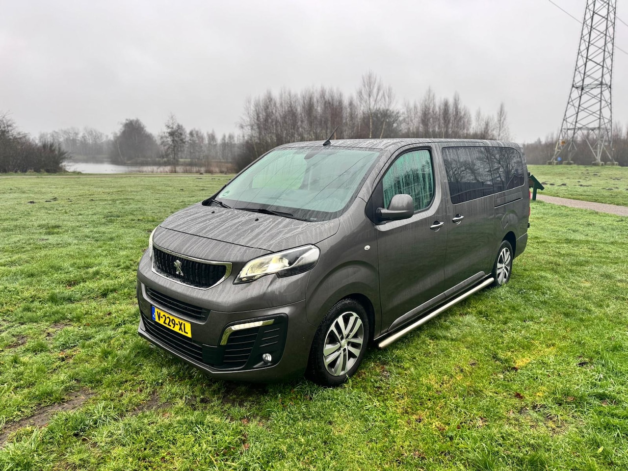 Peugeot Expert - 231L 2.0 BlueHDI 180 DC Premium Pack - AutoWereld.nl