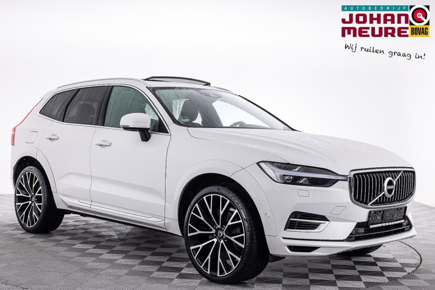 Volvo XC60 - T6 AWD Recharge Inscription | PANORAMADAK | LEDER | Trekhaak | PHEV . - AutoWereld.nl