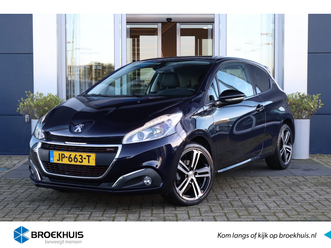 Peugeot 208 - 1.2 110 pk PureTech GT-line | Camera | Cruise control | Carplay | Sensoren achter - AutoWereld.nl