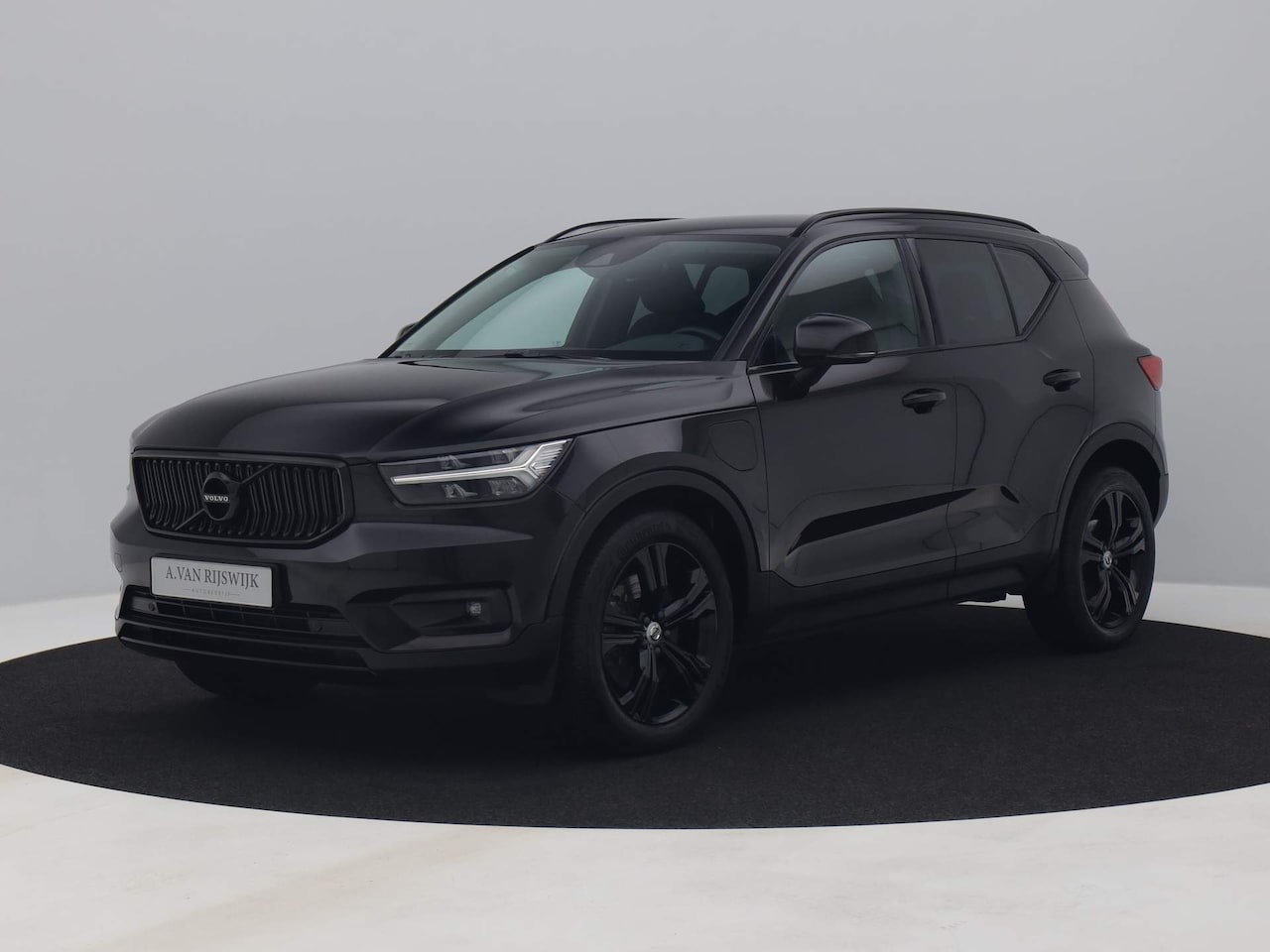 Volvo XC40 - 1.5 T5 Recharge Business Pro | BLACK | CAMERA | KEYLESS - AutoWereld.nl