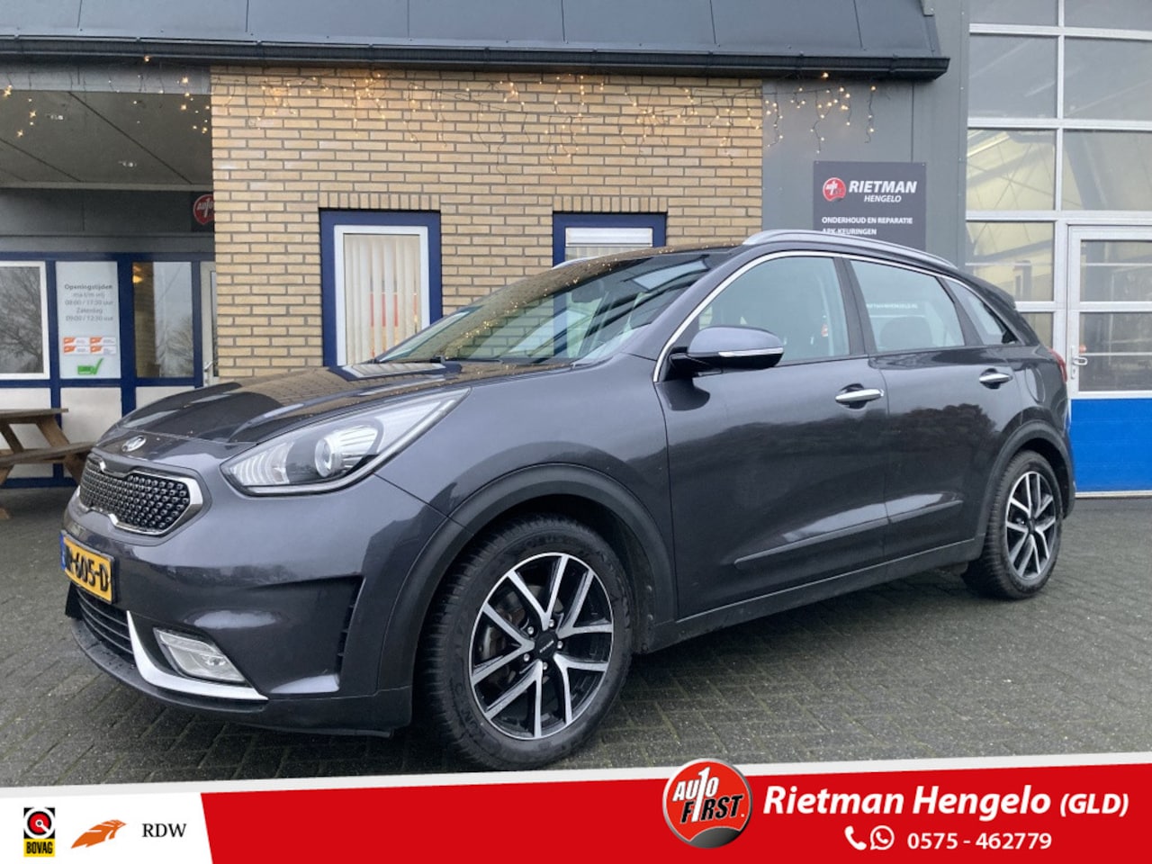 Kia Niro - -102.000 KM NAP +Camera+ AUTOM 1.6 GDi H. First Ed.+Trekhaak +Navi +Cruise +Allseason - AutoWereld.nl