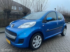 Peugeot 107 - 1.0-12V Millesim 200 1e eig