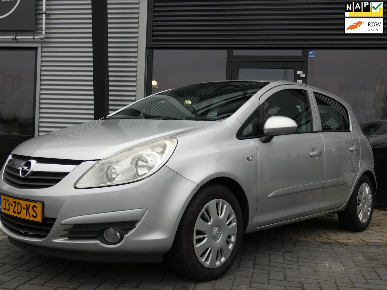 Opel Corsa - 1.2-16V Enjoy 1.2-16V Enjoy - AutoWereld.nl