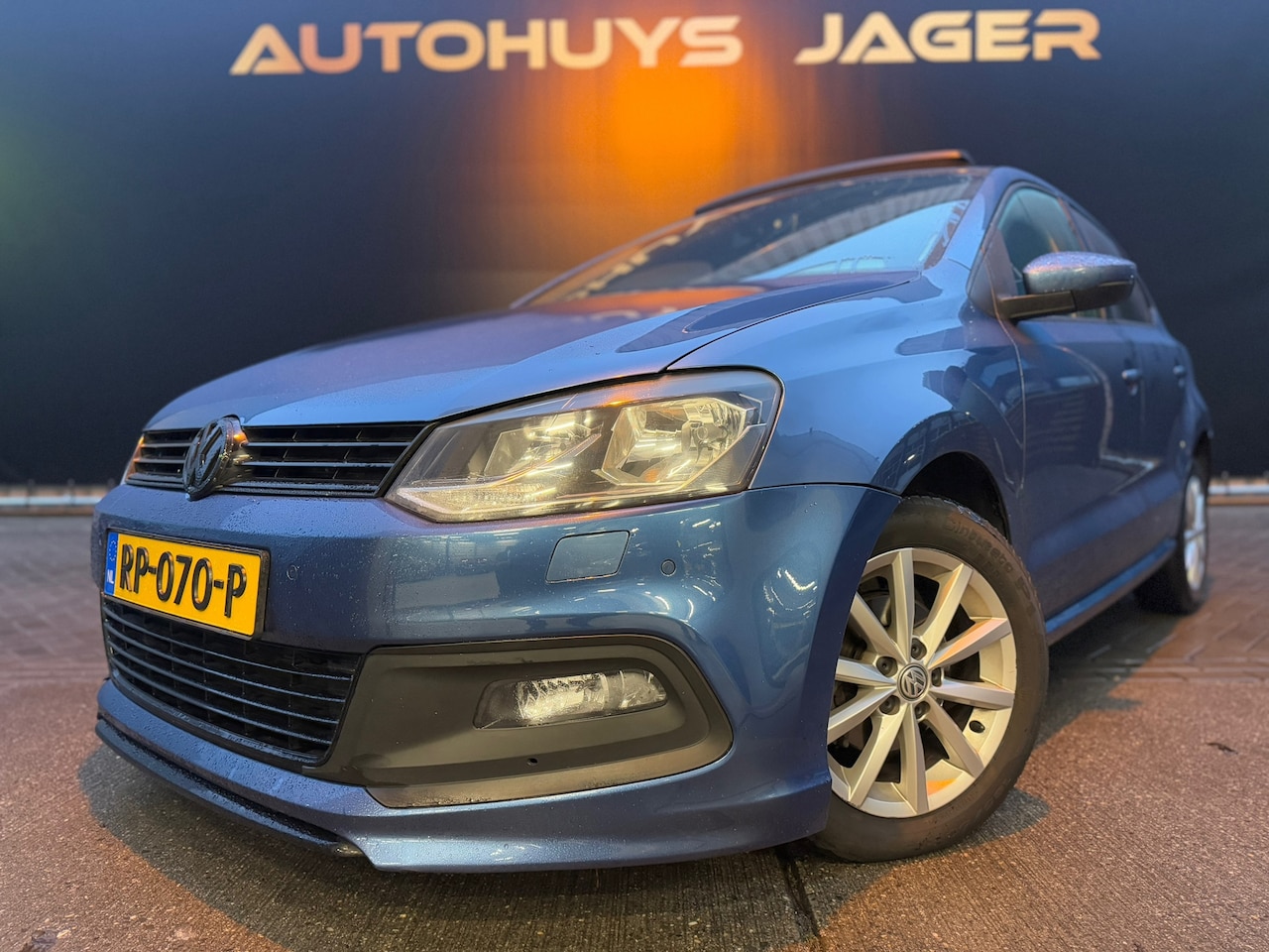 Volkswagen Polo - 1.4 TDI Edition R PANO CARPLAY - AutoWereld.nl